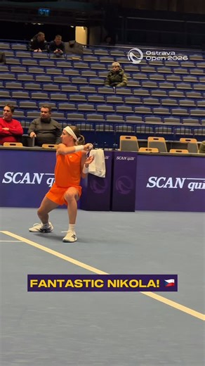On a mission in Ostrava! ✍️🇨🇿 Nikola Bartůňková def. A. Blinkova 6-4, 6-4 and reach the 2nd round at Ostrava Open 2026! #ostravaopen #wta | Ostrava Open 2026
