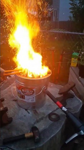 Blacksmithing: making a railroad spike dagger