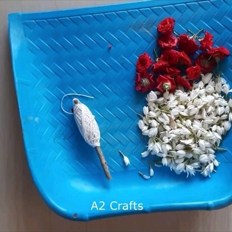 A2 Crafts on Instagram: "Simple and Easy way to string Flower 🌼"