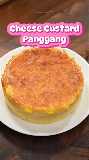resep bunda on Instagram: "🧀🍮 Cheese Custard Panggang Lembut Cuma butuh beberapa bahan aja, tapi hasilnya lembut, creamy, dan wangi kejunya bikin ketagihan 😍✨ Pas banget buat teman ngopi sore atau camilan anak di rumah 💛☕ 📝 Bahan-bahan: 150 g keju, lelehkan 30 g gula pasir 2 butir telur 7 g tepung maizena 125 g krim cair 👩‍🍳 Cara Membuat: Lelehkan keju di panci kecil, aduk hingga halus. Tambahkan gula, aduk hingga larut. Masukkan 1 butir telur, aduk rata. Tambahkan 1 butir telur lagi, adu