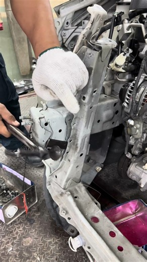 Car body repair work, Yaris front panel replacement