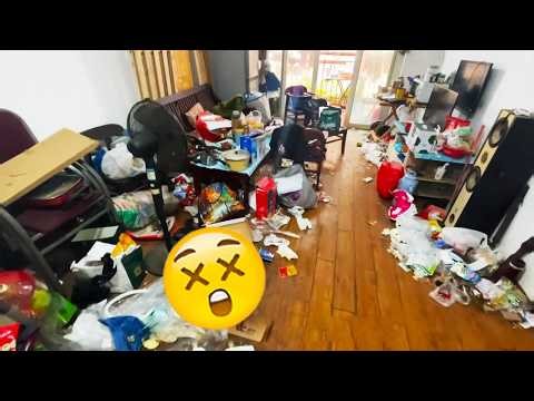 😭A beautiful woman who just gave birth is living in a garbage dump