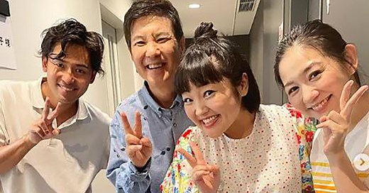 関根麻里、夫・Kとのレアな夫婦ショット公開　父・関根勤の姿にも「親子3人の仲良し家族にホッコリ！」と反響（1/2） | ねとらぼ