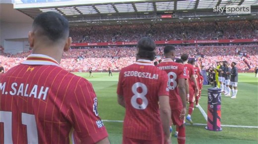 Arsenal give Liverpool guard of honour at Anfield
