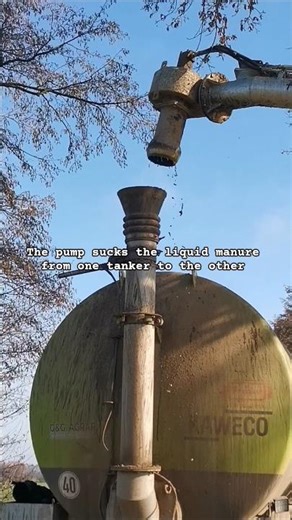 German Farmers: Road Tanker to Field Spreader, Gülle#shorts