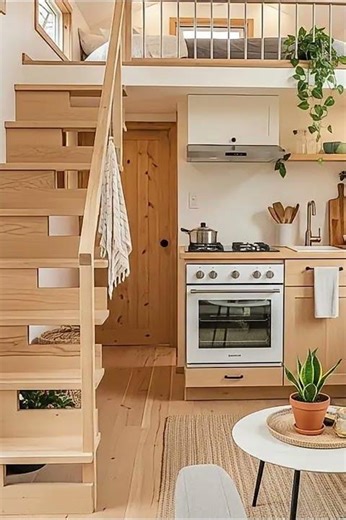 Tiny House, Big Loft Dreams 🌿