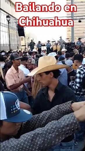 Así se ponen las tardes de baile en la plaza de armas de Chihuahua 🇲🇽💯🔥🍀