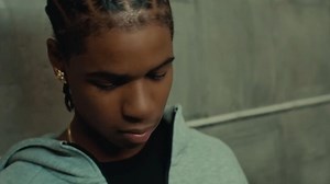 Usher 签的新人，带你回到00年代