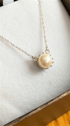 Elena Dean - OUAW Travel Advisor | Pick-A-Pearl 🦪⚪️ This was one of the coolest hidden gems at Disney (IMO)!! At Akoya Pearls, inside the Mitsukoshi Department Store (the... | Instagram