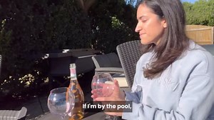 Floating Wine Glasses for Pool (18 Oz | Set of 2) - Pool Wine Glasses That Float | Shatterproof Floating Cup | Beach Glass | Outdoor Tritan Plastic with Stem