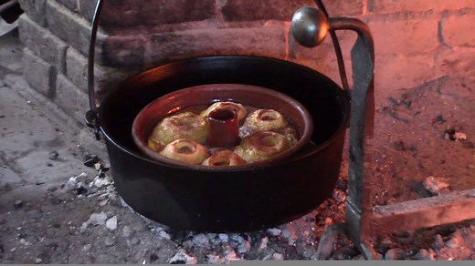 Bird’s nest pudding (sometimes also called crow’s nest pudding) is an early American dish dating in print back to 1833. Don’t let the odd name keep you from trying this delicious fruit pudding. See the full recipe at https://www.osv.org/birds-nest-pudding | Old Sturbridge Village