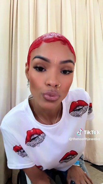 Tooth Gem Pop Up Shop: Pretty Girls Sweat Event