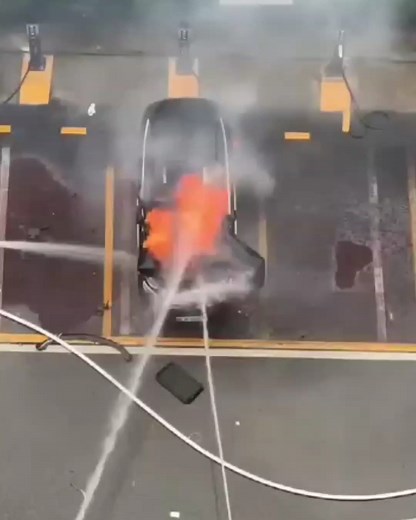 275K views · 3.5K reactions | Système d’éjection de batterie : une révolution dans la sécurité automobile | Web Exploit Plus | Facebook