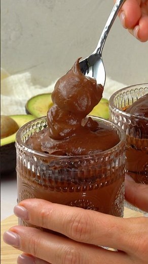 Vegane Mousse au Chocolat 🍫🥑 #EinfachTasty #VeganeMousseauChocolat #VeganeRezepte #Dessertidee