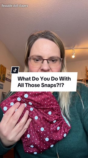 Reusable cloth diapers can have confusing snaps. Here’s how to use them. #clothdiapers #clothdiapermama #clothdiapersforbeginners #reusablediapers #kinderdiapers #bestclothdiapers #clothdiapersforbeginners #bestclothdiaperscanada #affordableclothdiapers #clothdiapersrock #howtoclothdiaper