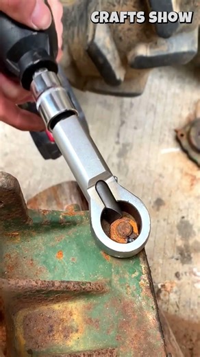 Heavy Duty Nut Splitter
