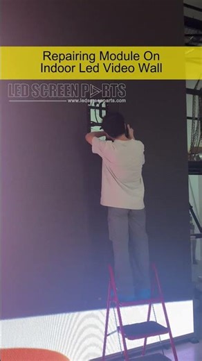 Repairing Module On Indoor LED Video Wall