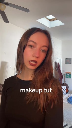 Perfect Makeup Look for Round Faces
