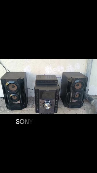 sony hifi system with big Panasonic speakers