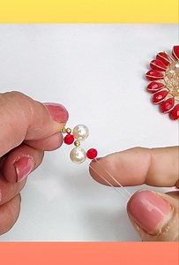 2.1K views · 25 reactions | Tutorial ... Pulsera tejido zig zag con hilo nylon. Aprende todo sobre bisutería | C y C creaciones | Facebook