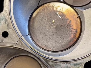 Cracked cylinder Head | C10 Trucks