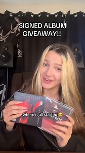 39K views · 1.5K reactions | Yall made TRAUMACORE chart on itunes 凉 to say thanks, I'm giving away signed copies of traumacore and into the dark post a screenshot below of your purchase to enter, I'll be DMing winners all week !! ##traumacoreforever##traumacore | SkyDxddy | Facebook