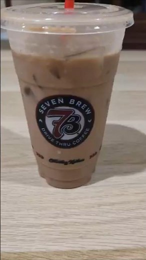7 Brew White Chocolate Iced Mocha Coffee #7brew #coffee #mocha #whitechocolate #review
