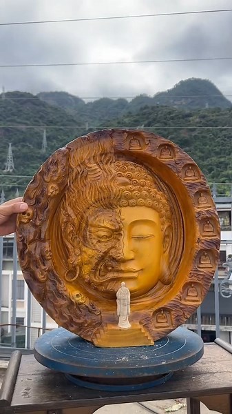 🪵☯️ Duality of Buddha: Light & Shadow Within ✨🕉️ #buddha #statue #wood statue #buddha head#vishuart