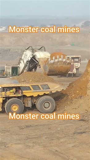 liebherrer Shovel bucket loading ultra-class haul dumper #automobile #heavyequipment #dumpertruck