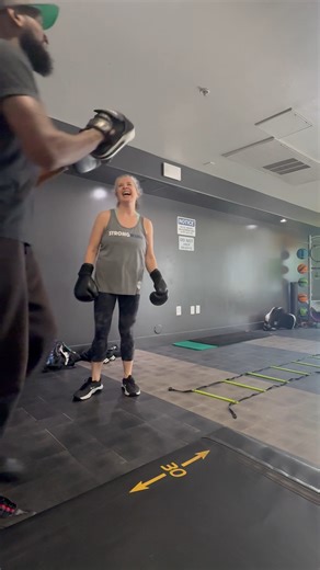 Suzanne Gilberg, MD on Instagram: "I’ve been boxing for seven years, and it’s become a core part of my longevity practice. Boxing challenges hand–eye coordination to support brain health, delivers serious cardio for metabolic and heart health, includes jumping and impact that strengthen bones, and reminds me that movement should also be fun. The studies are inlked in bio!"