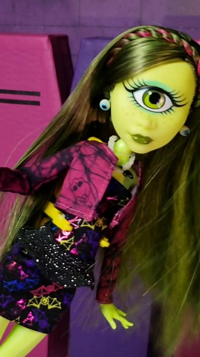 Iris Clops Monster High Doll Unboxing and Review