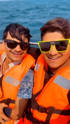 UJJWAL SHARV on Instagram: "Haa bhyiiii aa gaya swaaad😂💪🏻❤️ @themridul_ @mastani_ujjwal • • • • #ujjwalsharv #mastaniujjwal #mastani #biggboss19 #themridul"