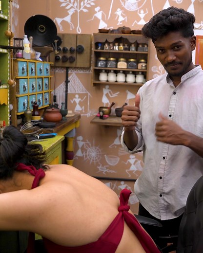 This session includes: Tok-Sen Therapy 🔨 – wooden tapping technique for deep muscle stimulation Oil Back Massage 🌿 – calming and nourishing for the skin and muscles Rolling Pin & Rope Roller Massage 💆 – rhythmic pressure to ease stiffness ASMR Sounds 🎧 – real wood tapping, oil strokes, and soothing relaxation Perfect for ASMR lovers, stress relief, and back pain relaxation. All techniques performed safely by a trained professional. #asmr #backmassage #painrelief #relax #thequietbarbershop | 