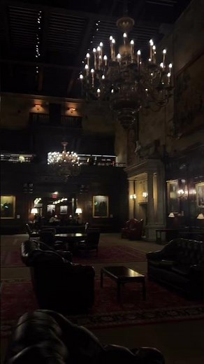 NYC Explore | what the inside of the Harvard Club looks like
