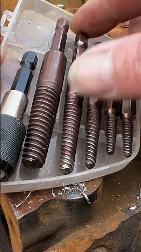 FIX That Stubborn Broken Screw!