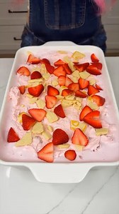 My favorite no-bake cake recipes! I make two of my favorite dessert recipes that are so easy to make! | Alexandra’s Kitchen