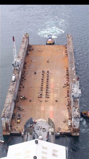 Kaise launch hote hain itne bade ships? 🤯 #indianhistory #facts