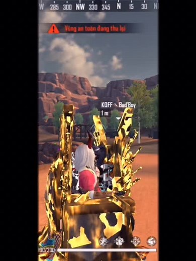 Epic Free Fire Gameplay in Desert Environment