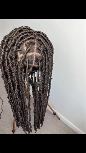 Making faux loc dreams a reality, no matter your hair texture. Are you Curious about locs but not ready for the commitment? Try our faux locs! We have in stock all types of braid extensions , braided colorful ponytails, braided wigs, faux locs, french curls, mambo twists, passion twists, spring twists , bone straight braids, ariel curls, premium fiber loose wave, premium fiber deep wave, crochet hair and Hair accessories. send a Dm to place your Order, international 📦🚚 is available # therubyst