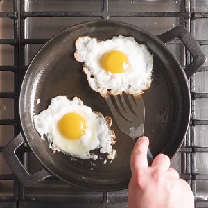 Introducing the ultimate kitchen essential: The Everything Pan! 🍳 Elevate your cooking experience with 40% OFF for a limited time! From brunch to skillet pan pizza to searing steaks, this versatile pan seamlessly transitions from stove to table 🍲 Its exclusive design and magnetic wood trivet add a touch of functional elegance. Upgrade your kitchen today and enjoy the perfect blend of style and functionality! | Christopher Kimball’s Milk Street