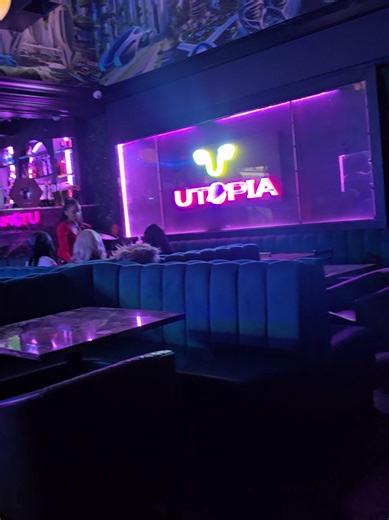 I DON'T OWN THE RIGHTS TO THIS MUSIC... Two Drummers & A DJ LIVE for hire in Atlanta. Beef the Playlist up a little. 😆 🤣 😂 Inbox for more info. #drummer #clubs