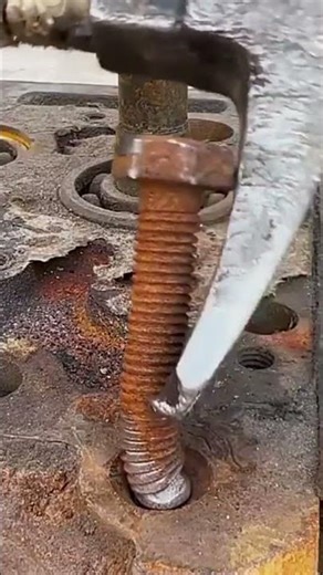 bending experiment on a bolt that is rusty and difficult to remove