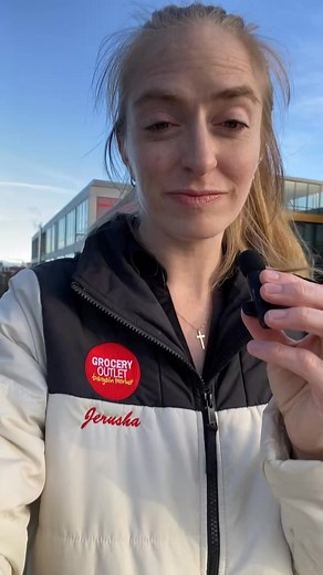 18 reactions | Guess the price of the shopping cart: Everett Community College edition! How much will you save at Grocery Outlet for your Thanksgiving shop? | Grocery Outlet | Facebook