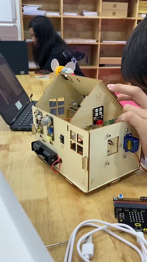 Robotics Class for Kids: Build Your Own Smart Home | Hands-on Coding & Electronics