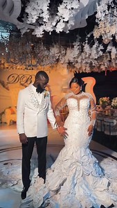 Our bride and groom with their tribe ❤️🫶😍 ​A PURPLE CRAFT EVENT PRODUCTION TEAM ​Planning & Decor *************************************** ​Planning: @purplecraft_events ​Coordination: @purplecraft_events @pure_jewels_protocolservices ​Event Decor: @amaj_eventsgh ​Glam Team *************************************** ​Bride’s Hairstyle: @strandsnmirrors ​Bride’s Make Up: @reggies_makeovers ​Bride’s traditional outfit: @korkorokumo Gele: @the_brand_aria ​Wedding gown: @korkorokumo ​Bride’s reception