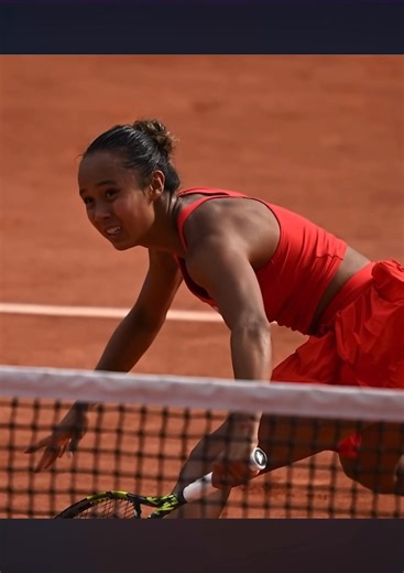 Para sa mga nagsasabi na Leylah Fernandez NEVER acknowledged herself as part Filipino. FYI THIS INTERVIEW WAS FROM LAST YEAR, WAY BEFORE YOU GOT TO KNOW ALEXA EALA. LEYLAH HAS BEEN CHEERED ON BY FILIPINOS AROUND THE WORLD. #LeylahFernandez #USOpen2025 #parasamgabobo | We.Filipinos.