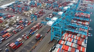 🔴 El puerto de Tánger, con 122 millones de toneladas, ya supera al de Algeciras en su balance anual | Onda Algeciras TV