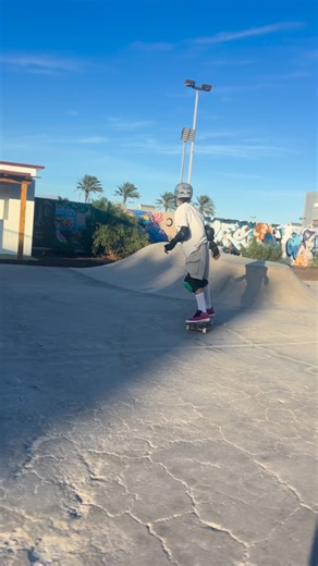 Escuela de Skate corralejo/ centro de alto rendimiento on Instagram: "Cerrando el año con mucho estilo!!! #kidsskaters #skateboarding #skatecanarias #corralejofuerteventura #skateboardartwork #kidsskaters #globe #chicosskate #finaldetemporada #canarias #vans #skateespaña #skateeurope"