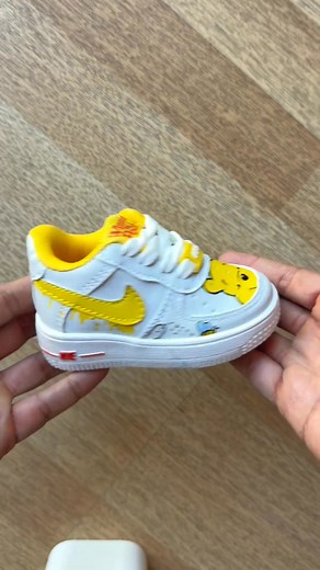 🐻✨ Step into Adventure with Winnie the Pooh Themed Sneakers for Toddlers! 🌟👟 Make every step magical with our adorable Winnie the Pooh themed sneakers for toddlers. Featuring their favorite characters from the Hundred Acre Wood, these shoes are perfect for little explorers! 🌼🍯 ✨ Why You'll Love Them: ✔️ Cute and charming Winnie the Pooh designs ✔️ Comfortable and supportive for tiny feet ✔️ High-quality materials for durability Let your little one's imagination soar with these paw-some snea