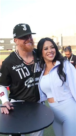 Thank you, Justin Turner, for spending time with our raffle winners ❤️